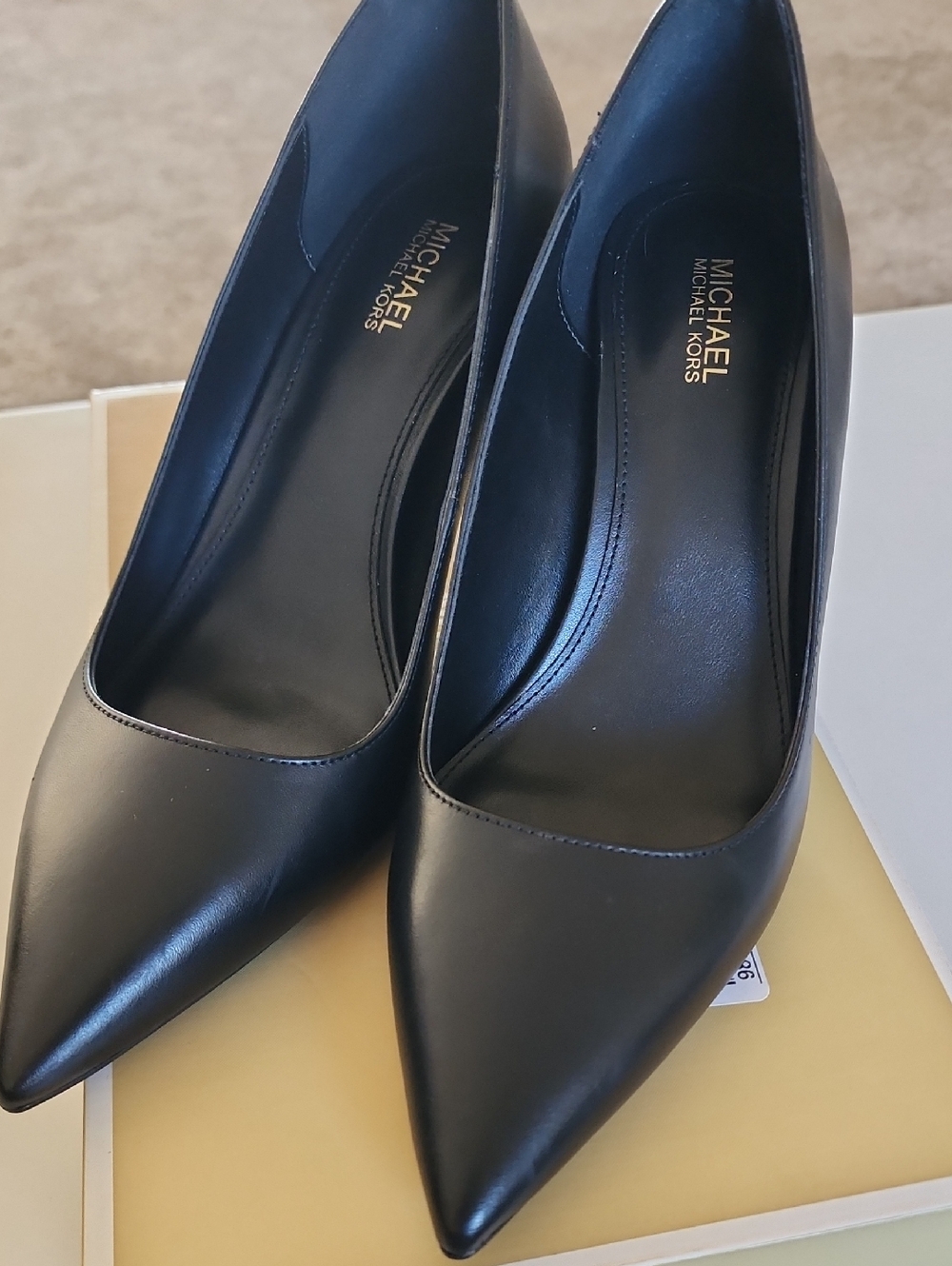 Michael Kors Black Pointed Leather Pumps